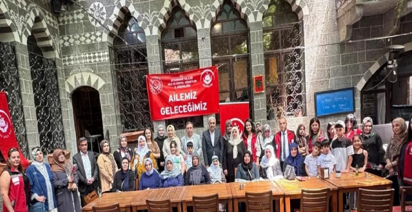Diyarbakır’da “Anneler Günü” dolayısıyla etkinlik yapıldı