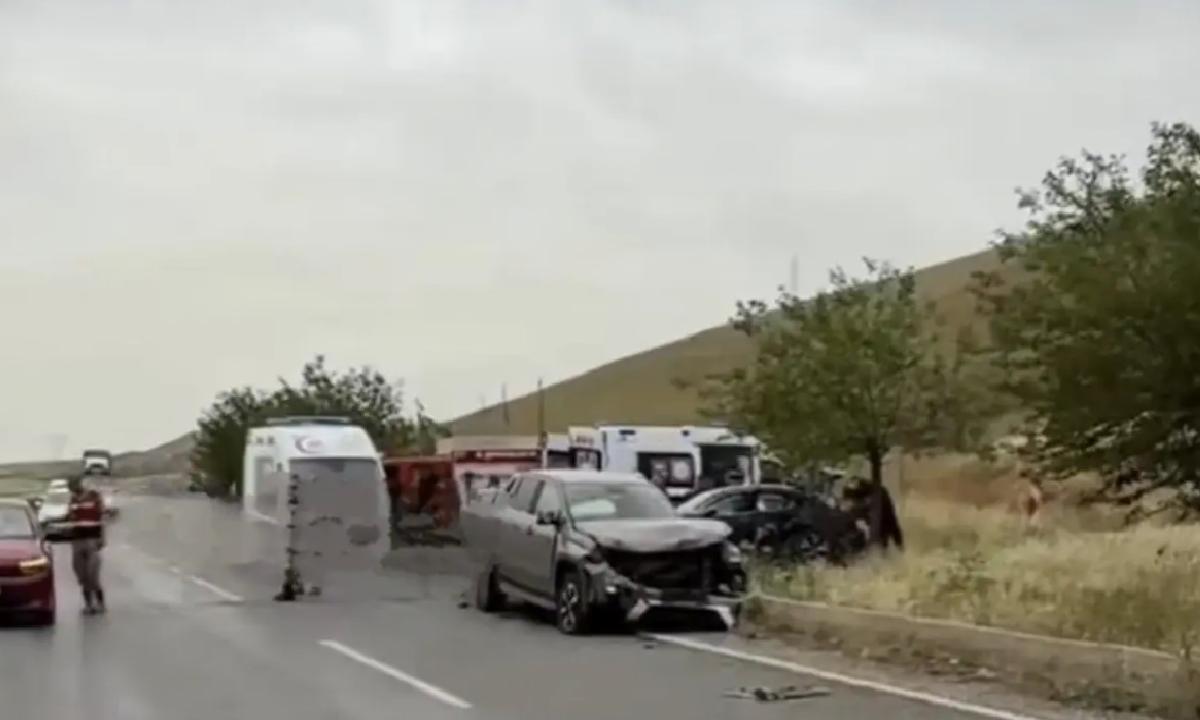 Diyarbakır’da Trafik Kazası: 1 Ölü, 3 Yaralı