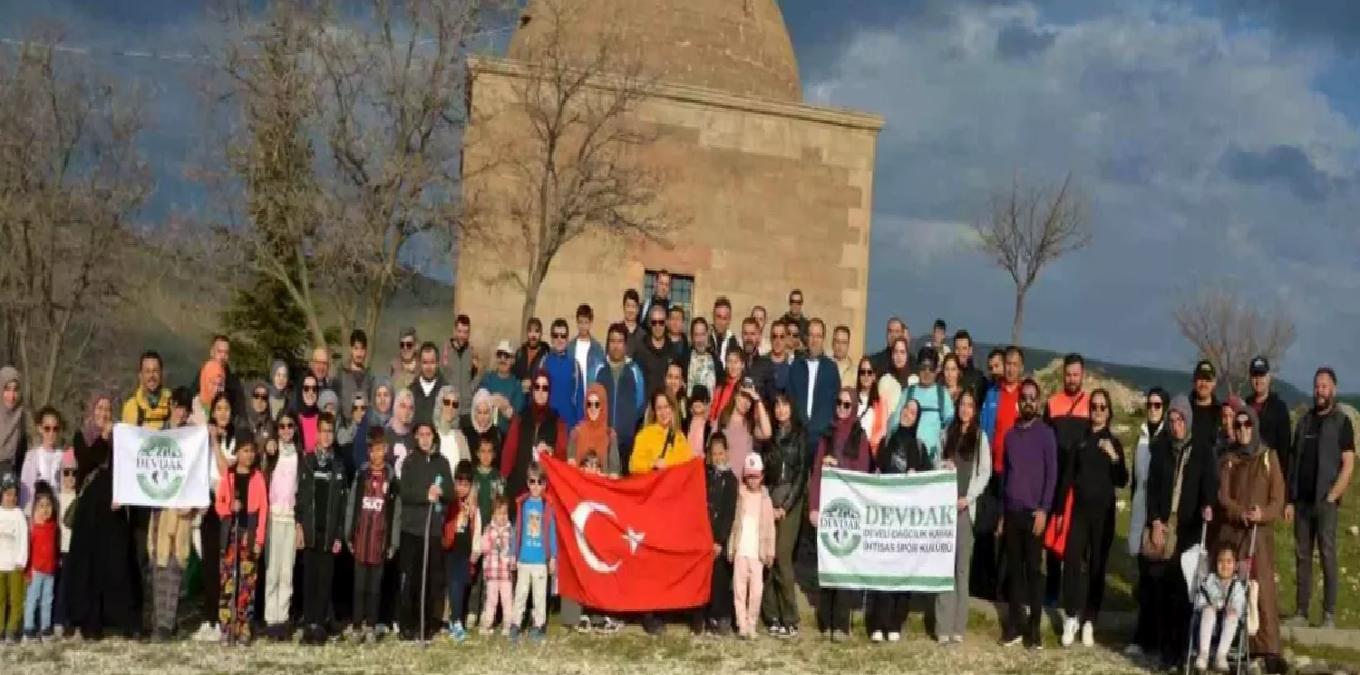 Doğa Yürüyüşü ile Hıdrellez Coşkusu
