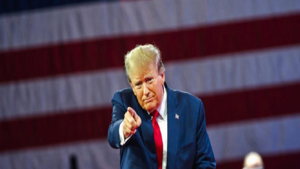 Donald Trump, Katar’ın ABD’ye uçak hibe edeceğine yönelik iddiaları değerlendirdi