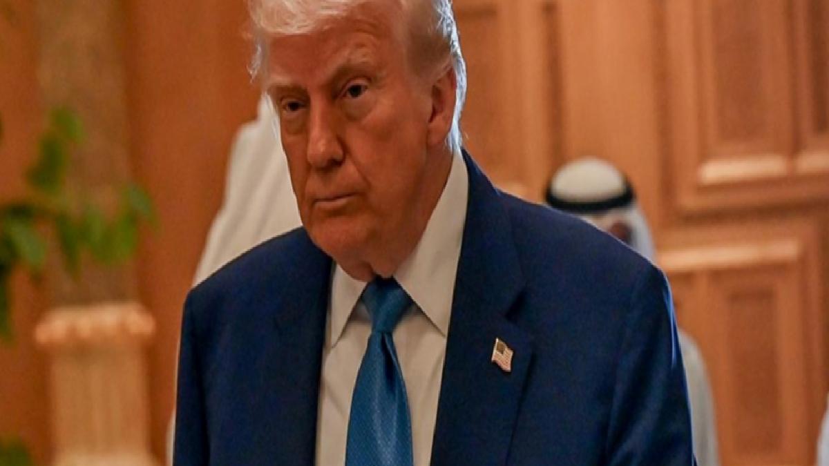 Donald Trump, Suriye yaptırımlarında İsrail’in fikrini sormadığını açıkladı
