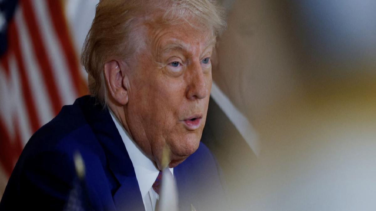 Donald Trump’ın Körfez turu ilginç karşılama törenlerine sahne oldu