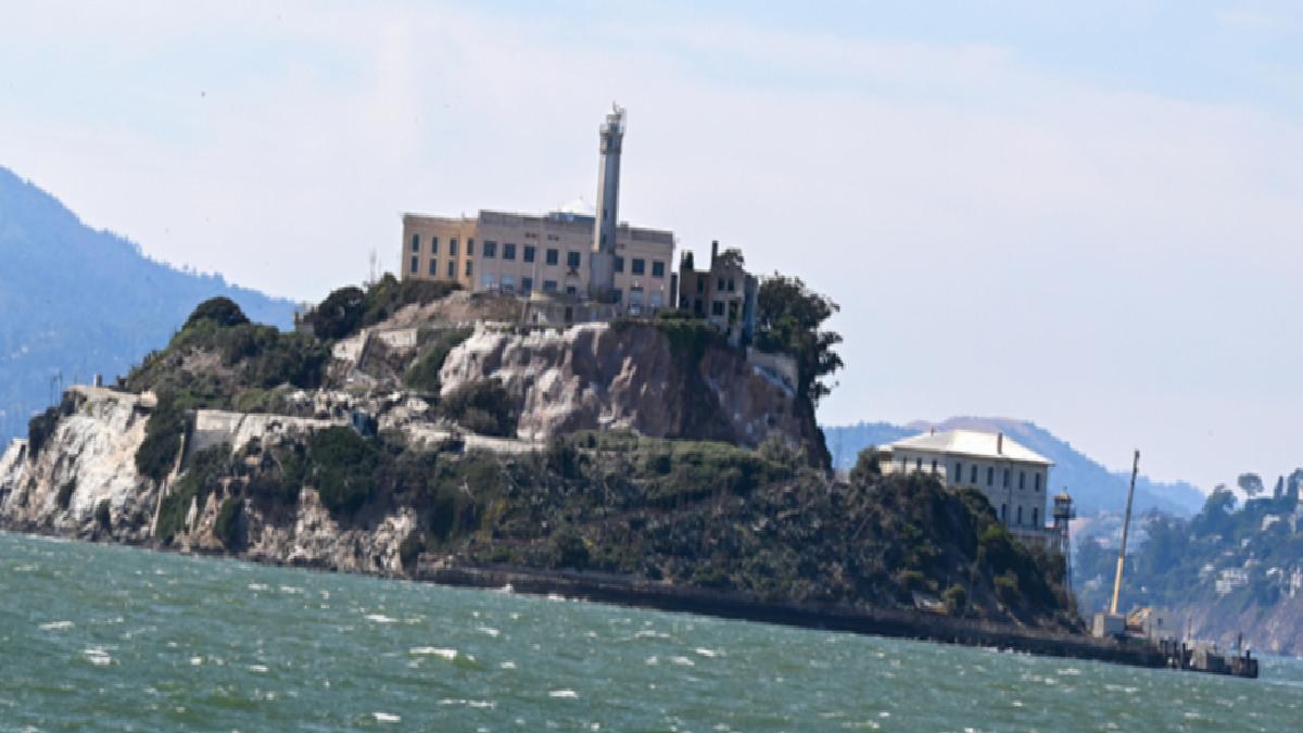 Donald Trump’tan Alcatraz hapishanesinin yeniden açılması talimatı