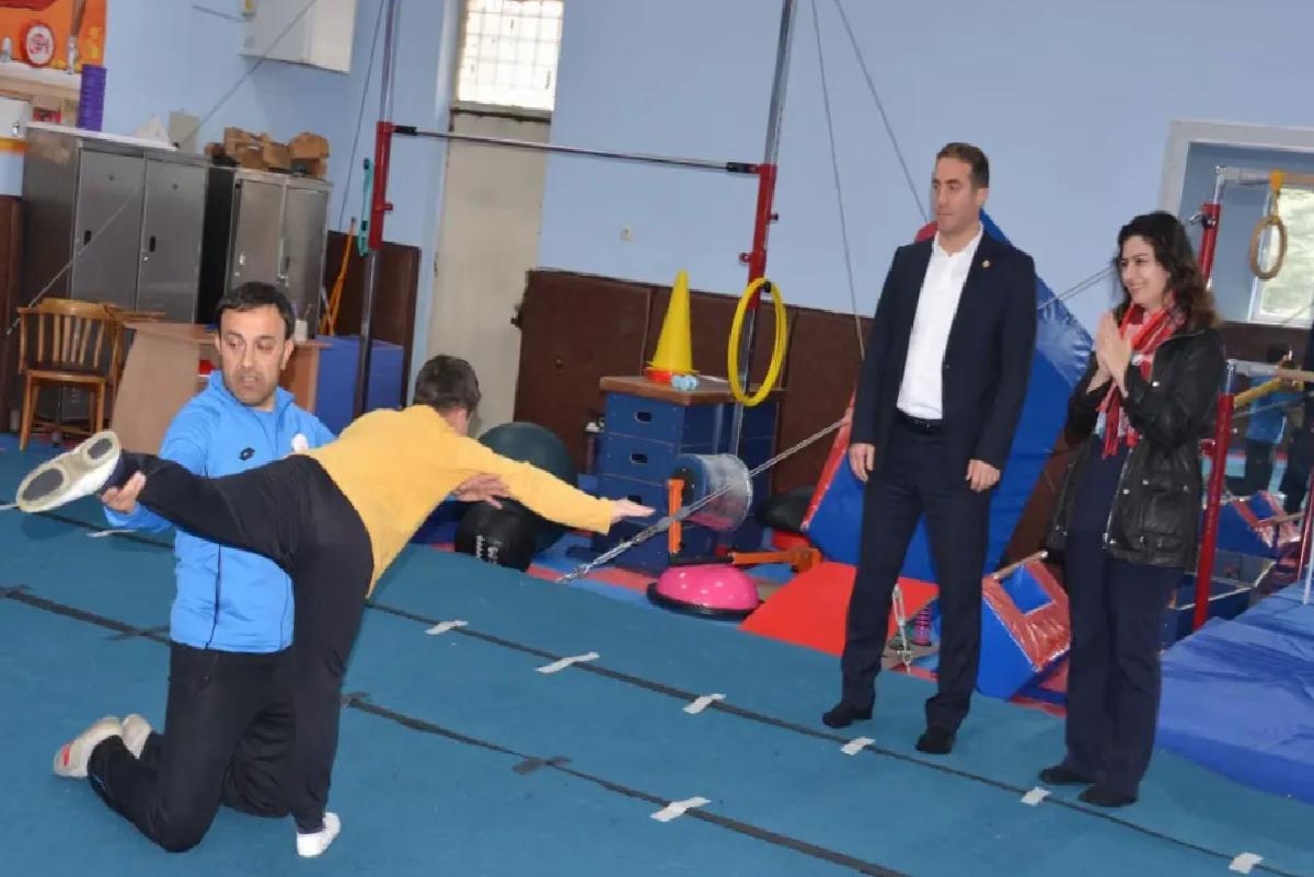 Down Sendromlu Muhammet Tarık’tan Gümüş Madalya