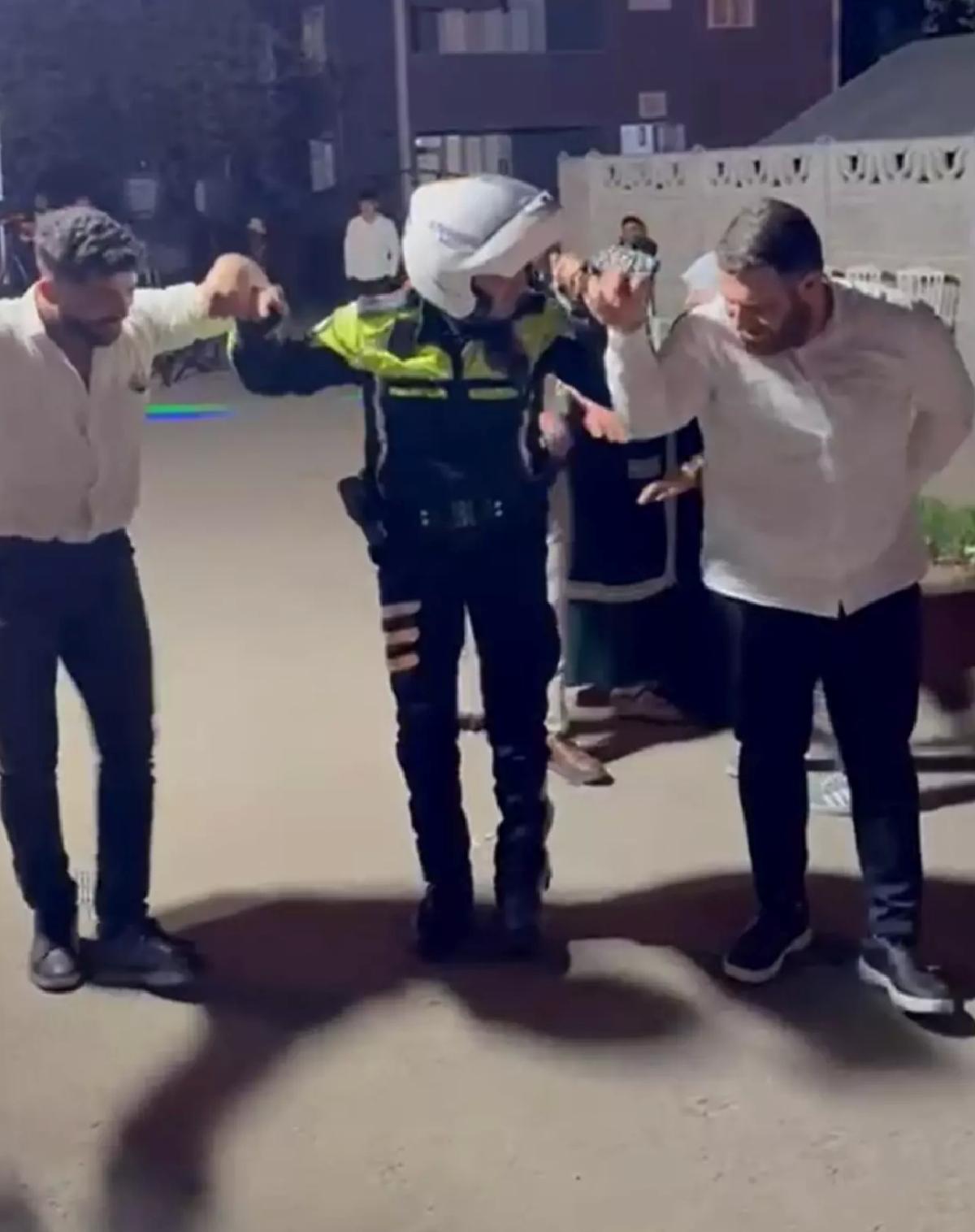 Düğün’de Halay Eğlencesi