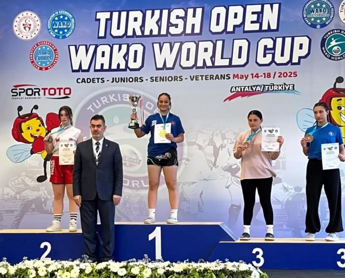 Durdane Huy Dünya Şampiyonu Oldu
