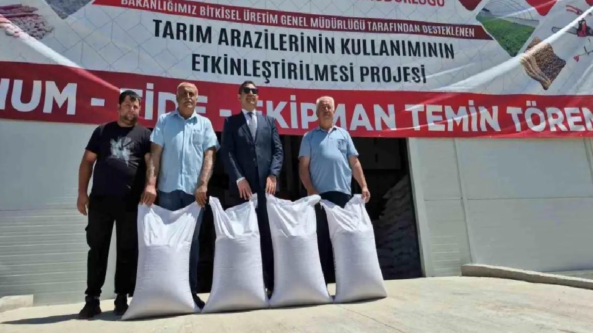 Düzce’de Çeltik Tohumu Dağıtımı