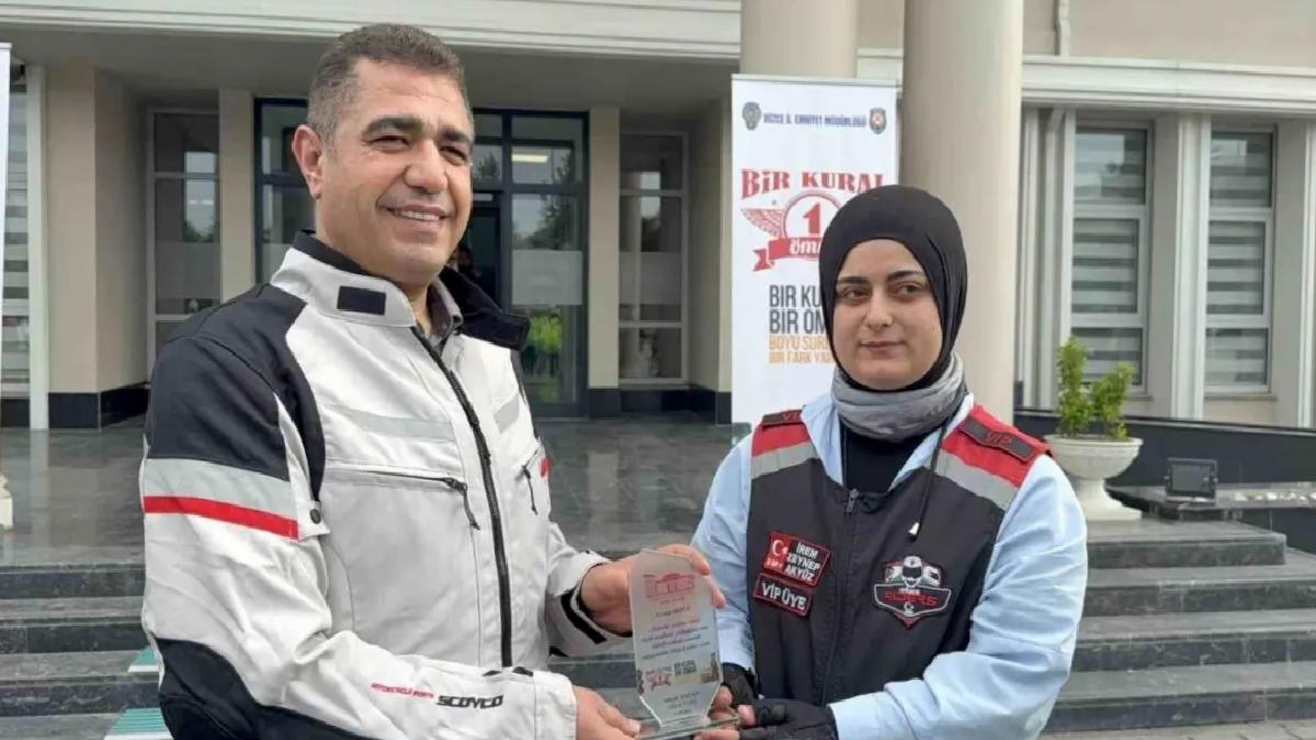 Düzce’de İhlalsiz Motosiklet Sürücüleri Ödüllendirildi