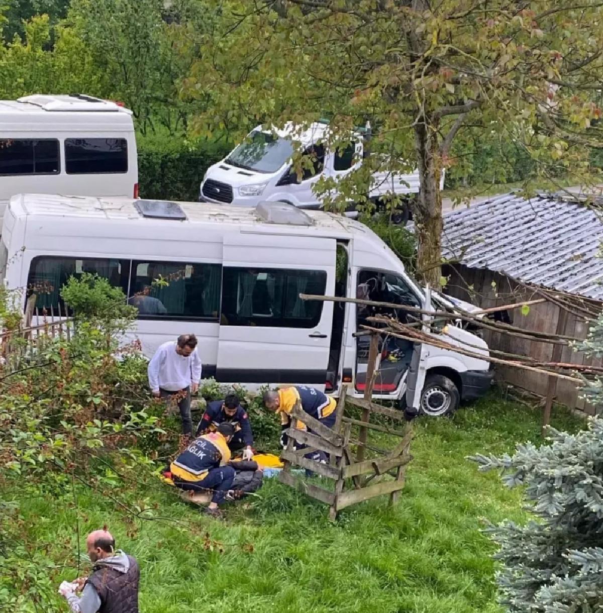 Düzce’de İşçi Minibüsü Kaza Yaptı: 8 Yaralı