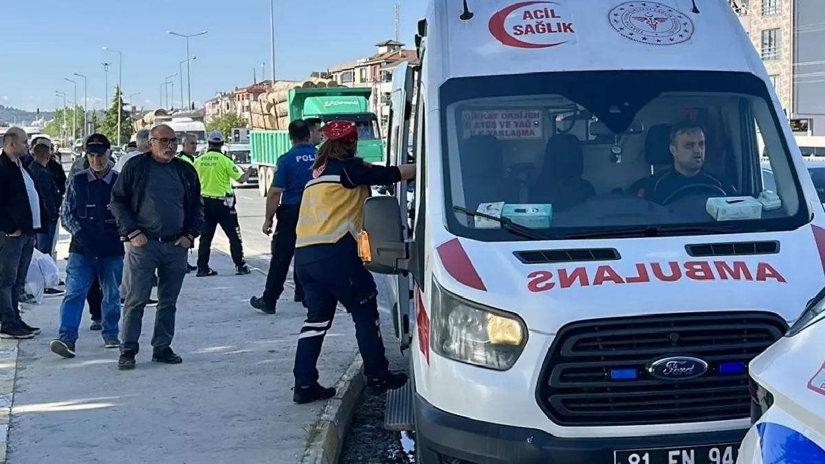 Düzce’de Motosiklet Kazası: 3 Yaralı