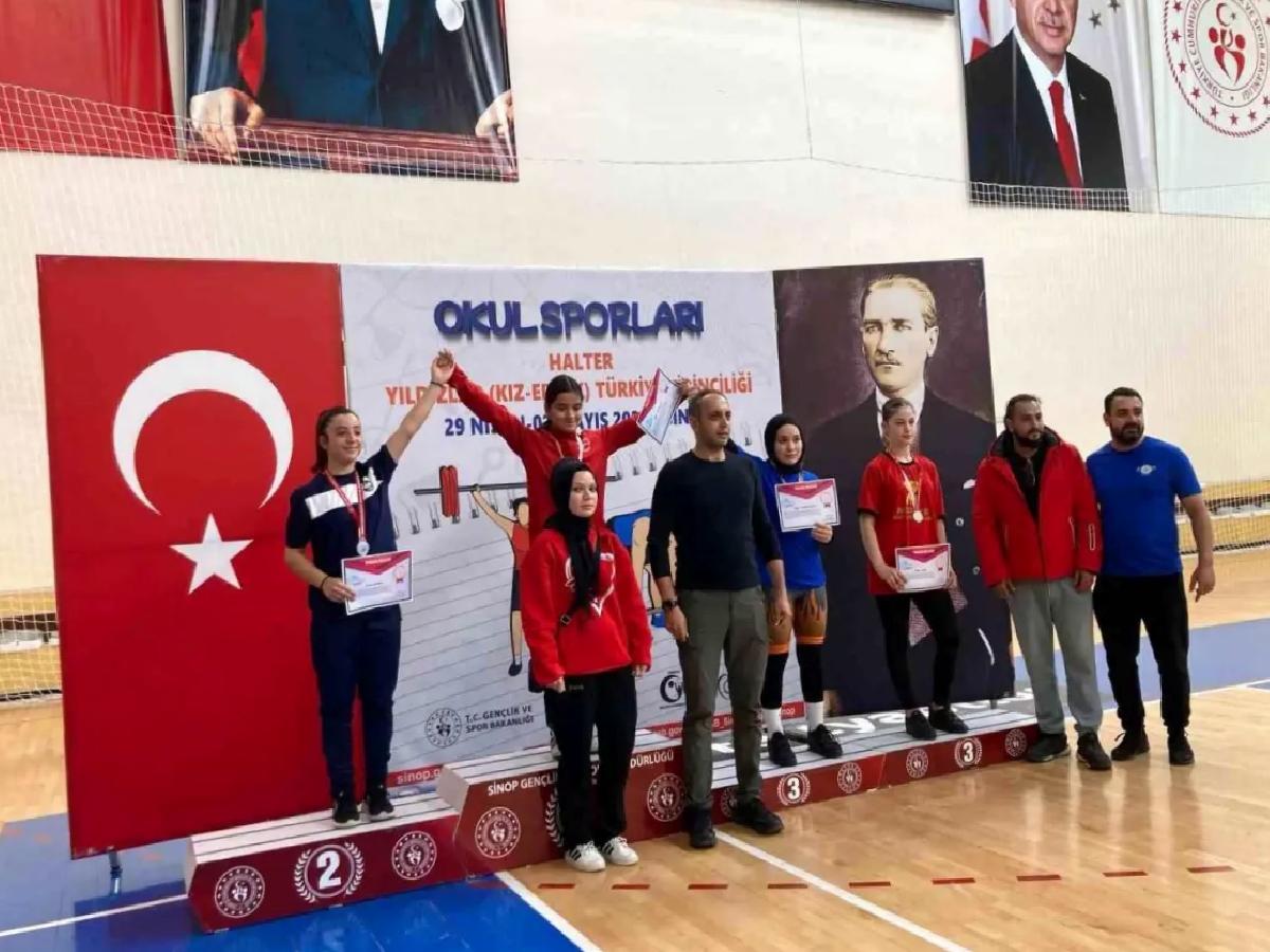 Düzceli Sporculardan Şampiyonluk