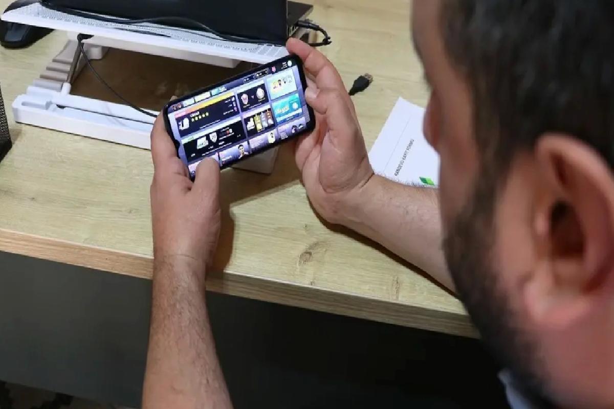 Ebeveynler Dijital Bağımlılıkta Örnek Olmalı