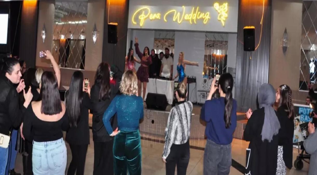 Ebru Polat’tan Anneler Günü Konseri