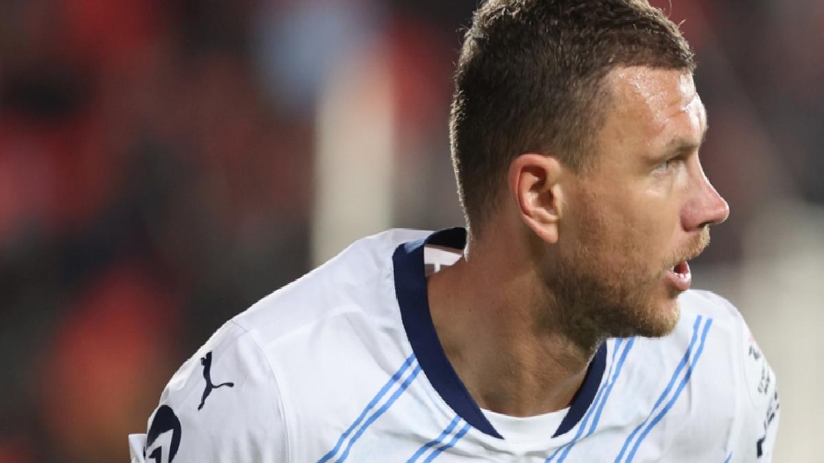 Edin Dzeko’dan çarpıcı paylaşım!