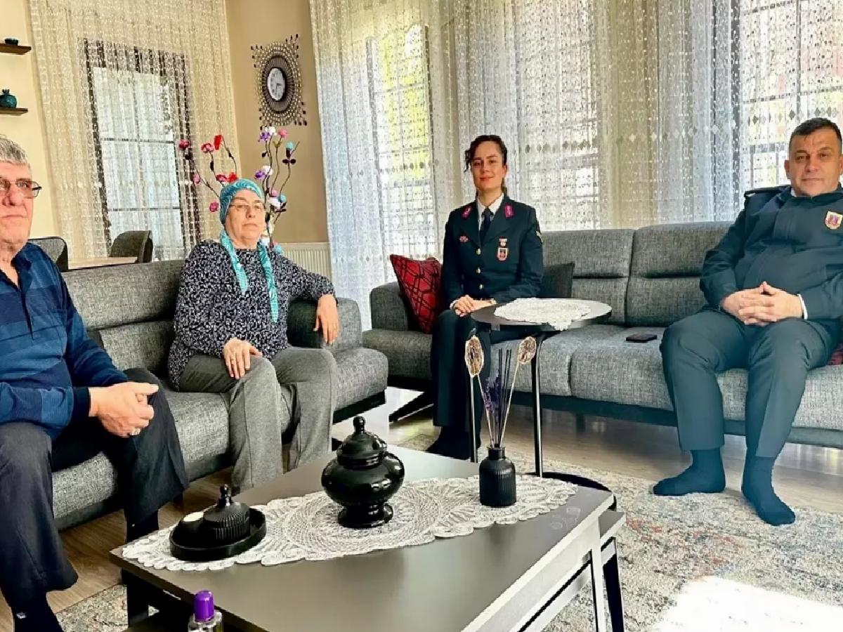Edirne’de jandarma şehit annelerini ziyaret etti