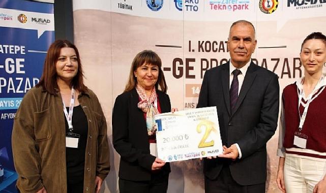 Egeli bilim ekibi ‘I. Kocatepe Ar-Ge Proje Pazarı’ndan ödülle döndü