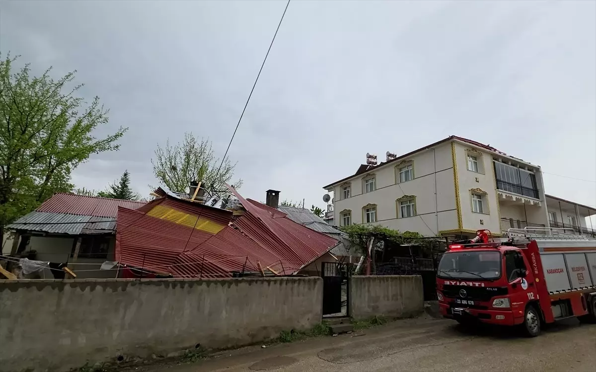Elazığ’da Sağanak ve Fırtına Hayatı Olumsuz Etkiledi