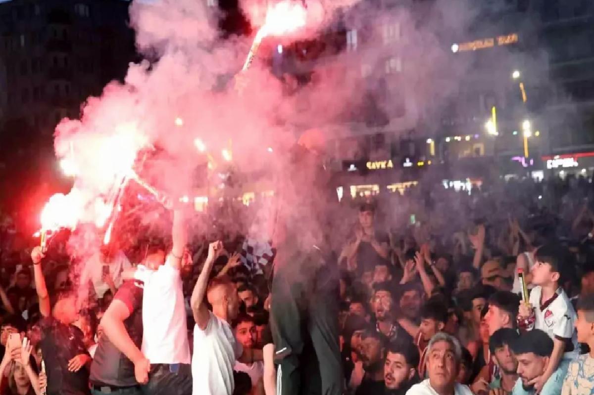 Elazığ’da Vanspor FK-Elazığspor Maçı Heyecanı