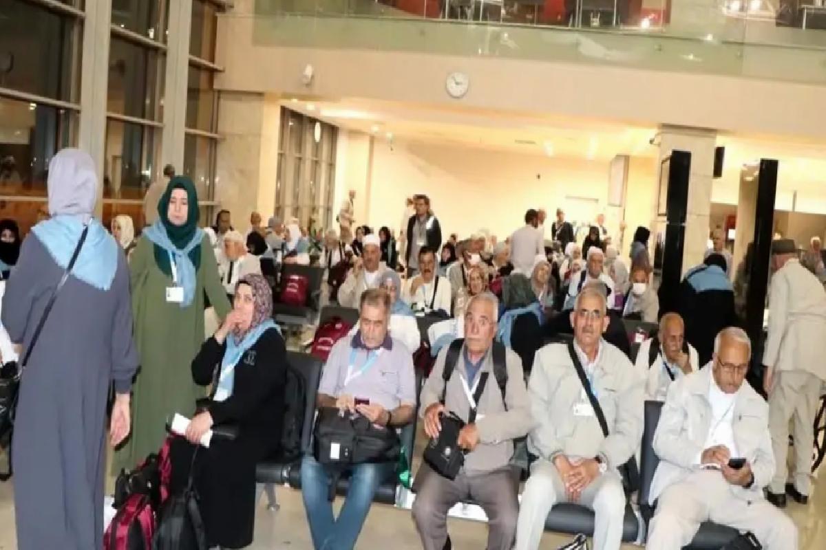 Elazığ’dan Hac Kafileleri Uğurlandı