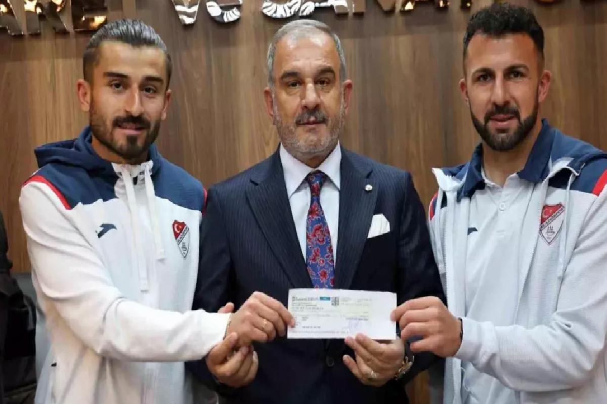 Elazığspor’a 10 Milyon Lira Bağış