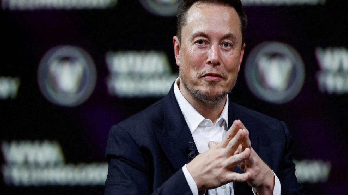 Elon Musk’ın ‘hemşehrilerine’ ayrıcalık: Güney Afrikalılar ABD yolunda