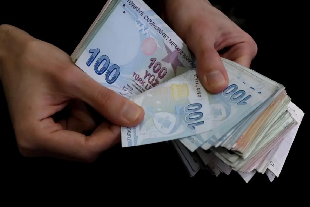 Emekli ve memur maaşları zamlanacak! İşte ilk tahminler