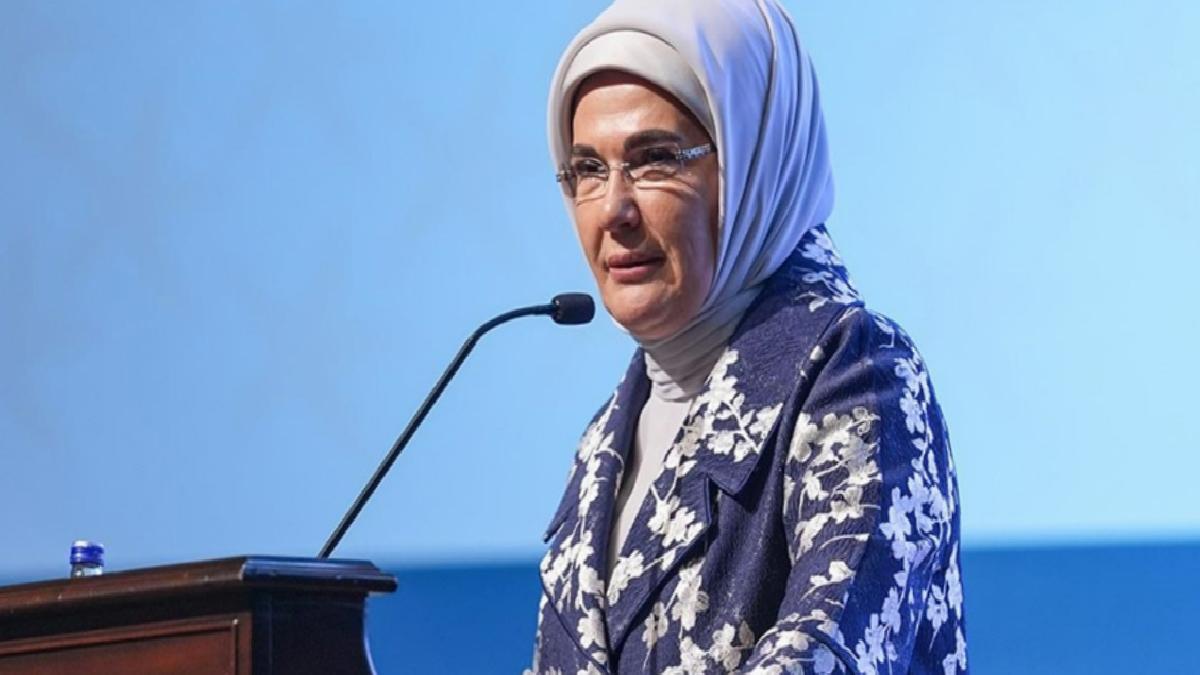 Emine Erdoğan, 19 Mayıs Atatürk’ü Anma Gençlik ve Spor Bayramı’nı kutladı