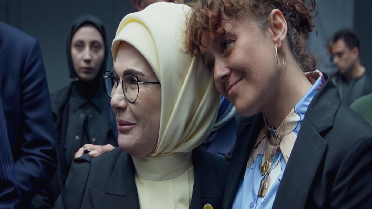 Emine Erdoğan, “Anneyle Güçlü Aile, Aileyle Güçlü Türkiye” programına katıldı