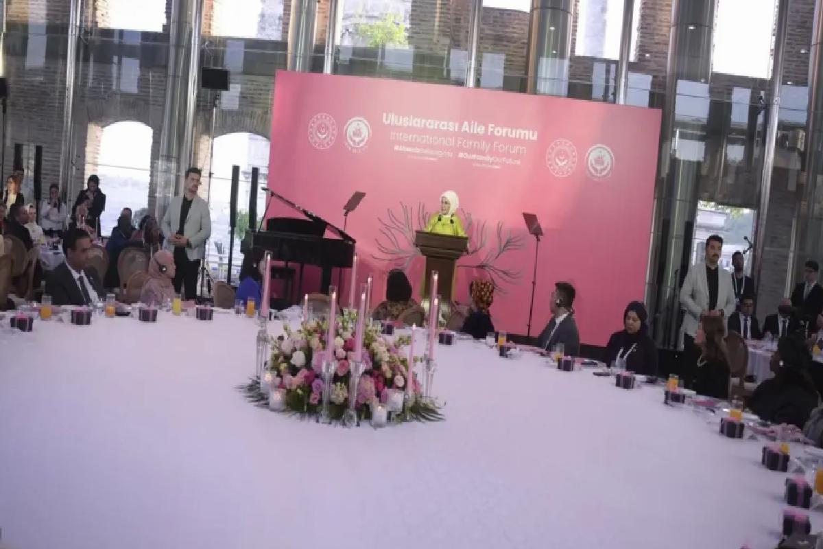 Emine Erdoğan, ‘Uluslararası Aile Forumu’nun galasına katıldı