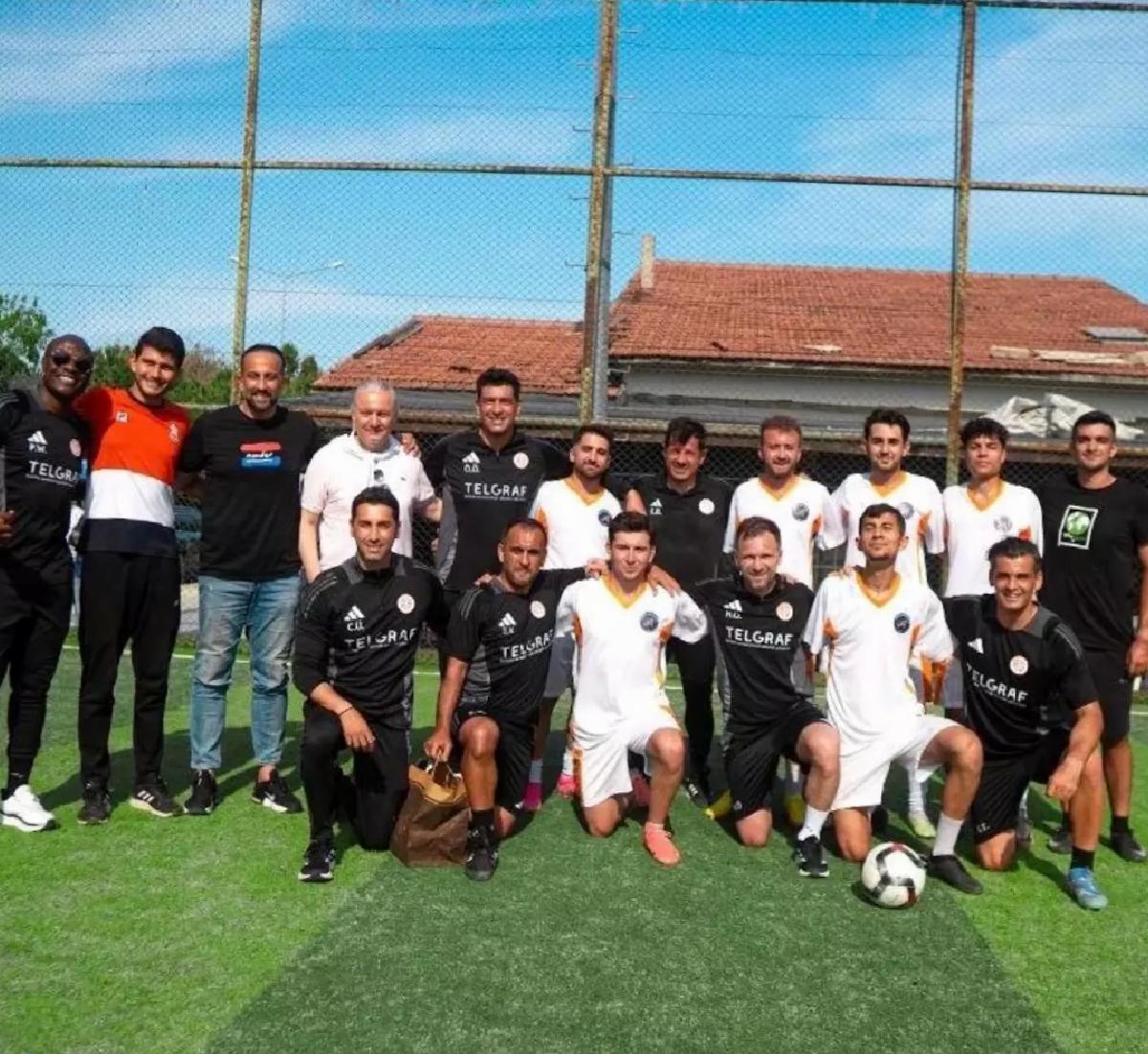 Emre Belözoğlu’ndan Öğrencilere Sürpriz Ziyaret