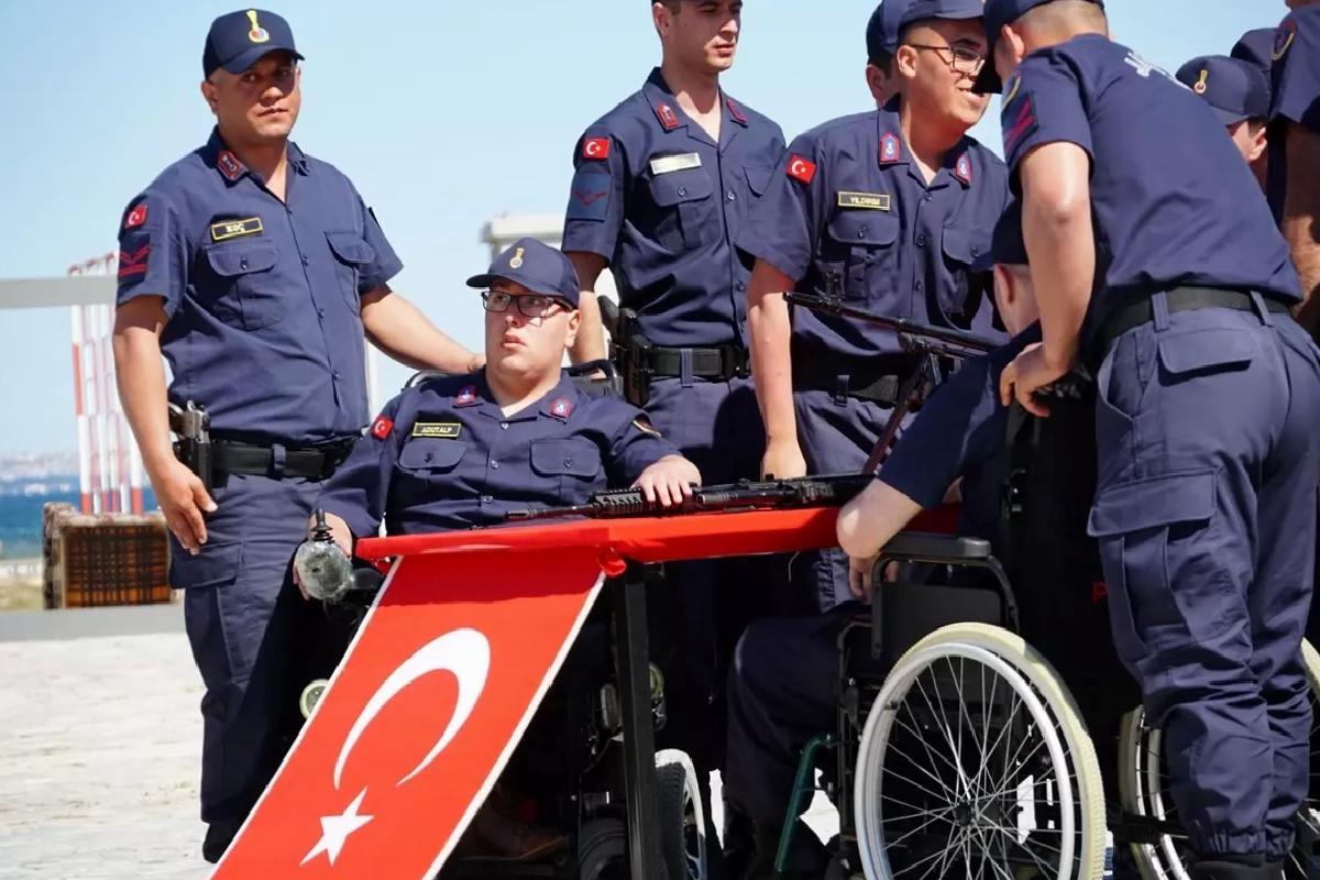 Engelli Gençler Temsili Askerlik Yaptı