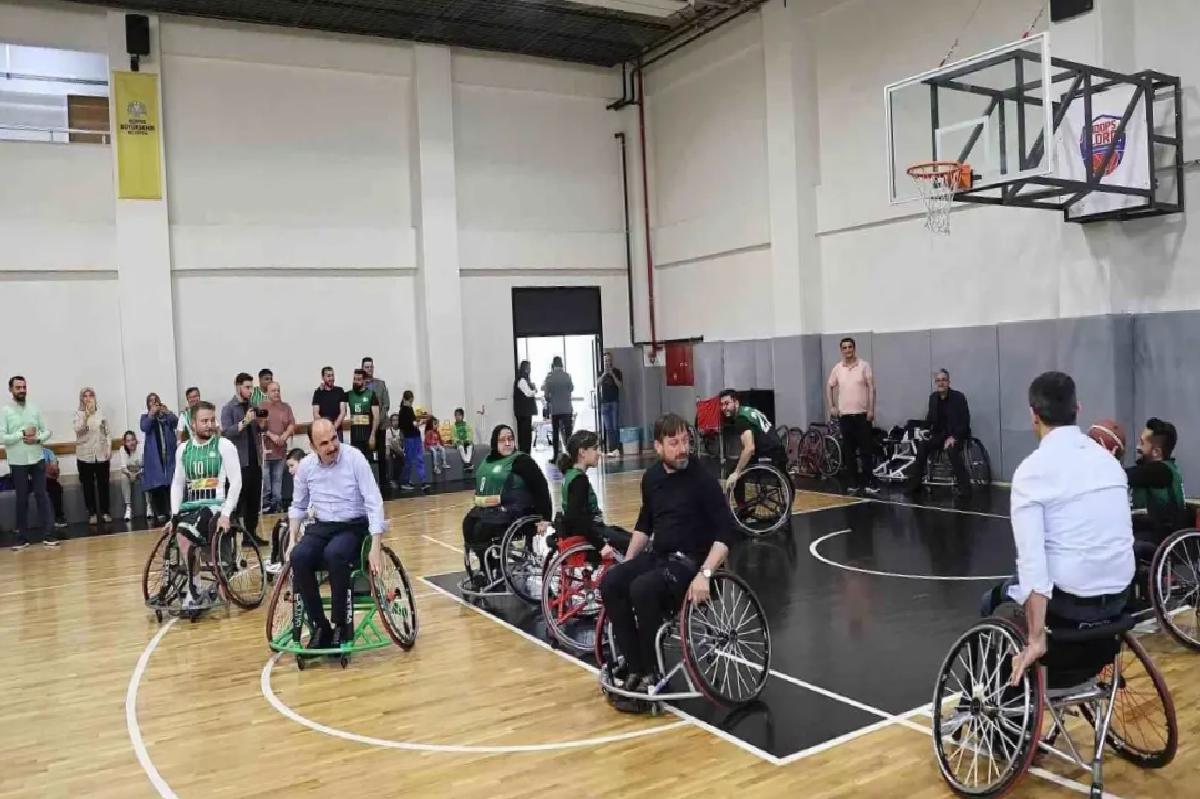 Engelliler Haftası’nda Başkan Altay’dan Tekerlekli Sandalye Basketbol Deneyimi