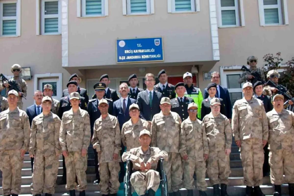 Erciş’te Temsili Askerlik Töreni Duygu Dolu Anlarla Gerçekleşti