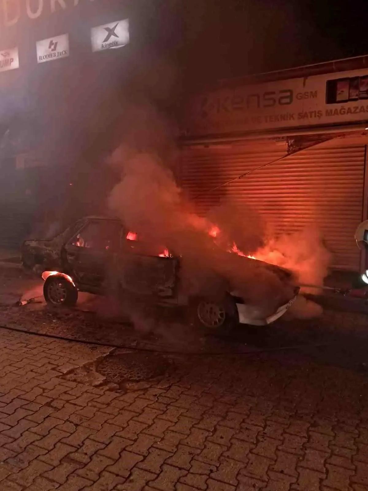 Ereğli’de 4 Araç Kundaklandı