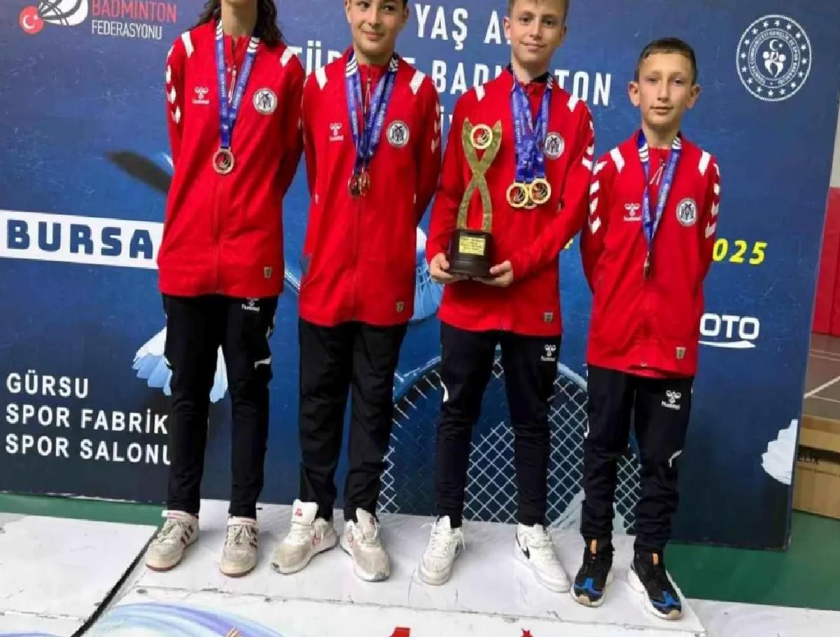 Erzincan Badmintoncuları 5 Madalya Kazandı