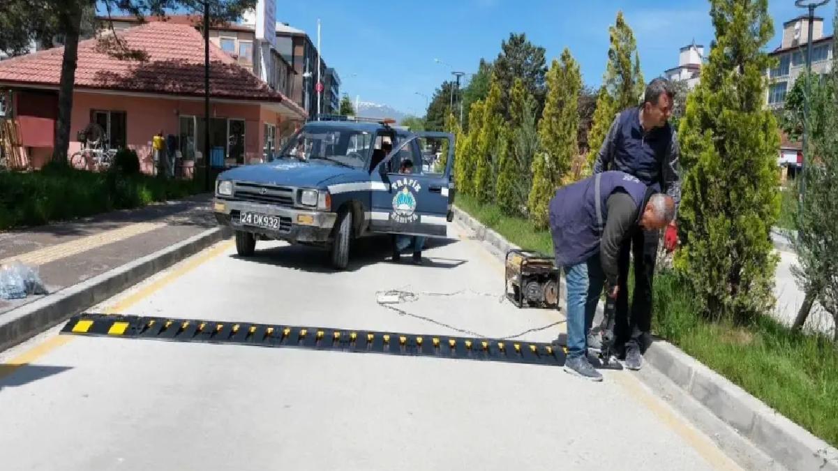 Erzincan’da Hastane Çevresine Kapan Sistemi Kuruldu