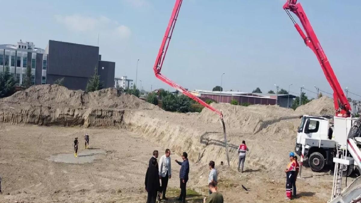 Erzin’de Yüzme Havuzunun Temeli Atıldı