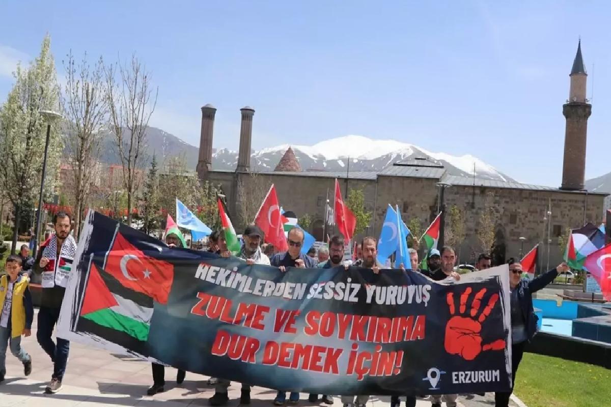 Erzurum’da Sağlıkçıların Gazze Protestosu