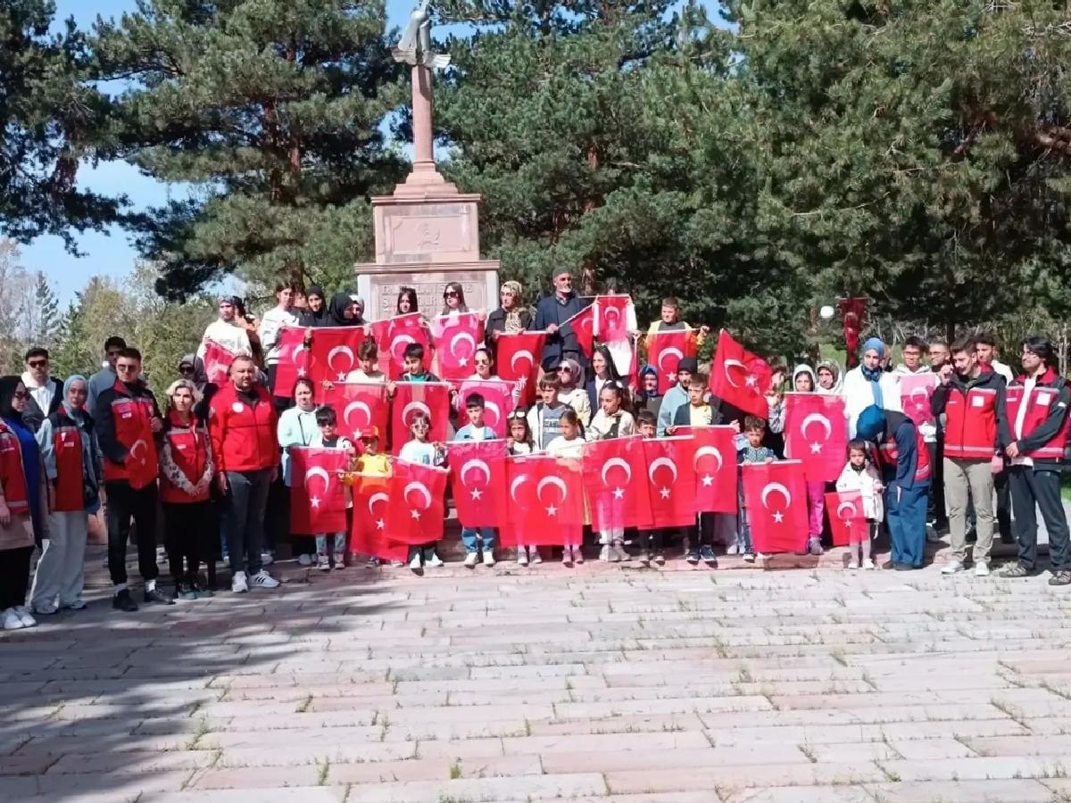 Erzurum’da şehit aileleri “Aile Yılı” programında tarih ve doğayla buluştu