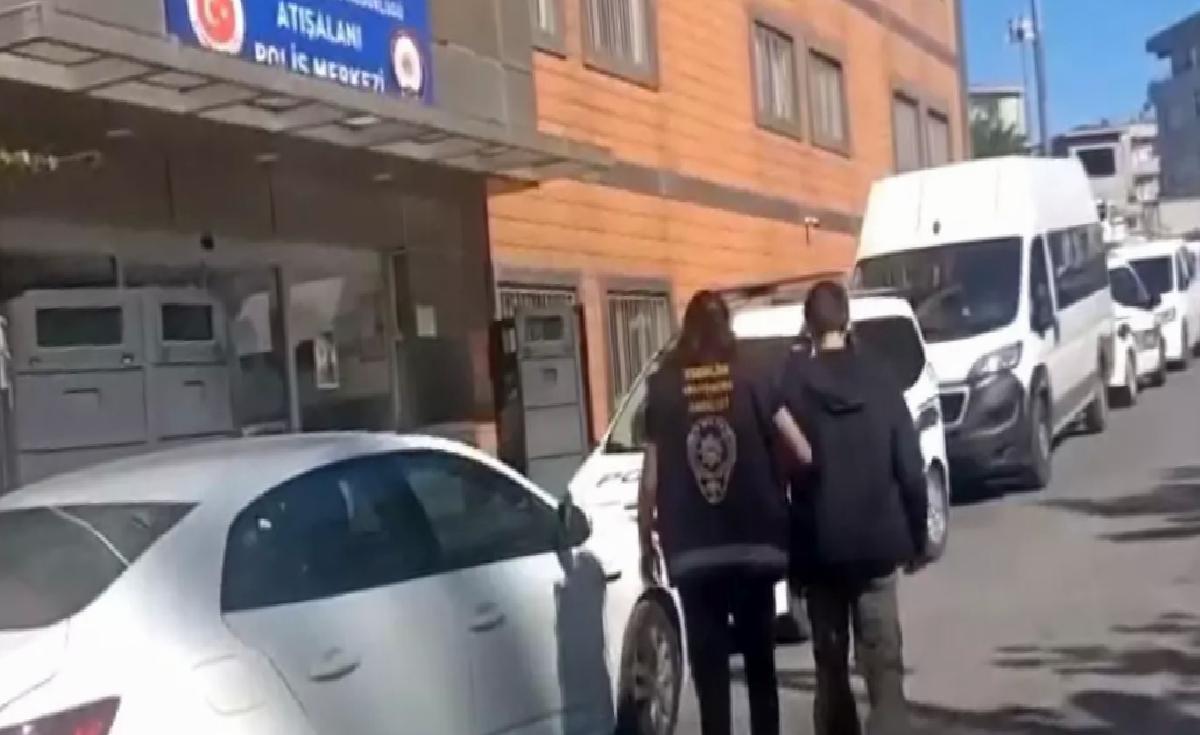 Esenler’de Satırla Dolaşan Çocuk Yakalandı