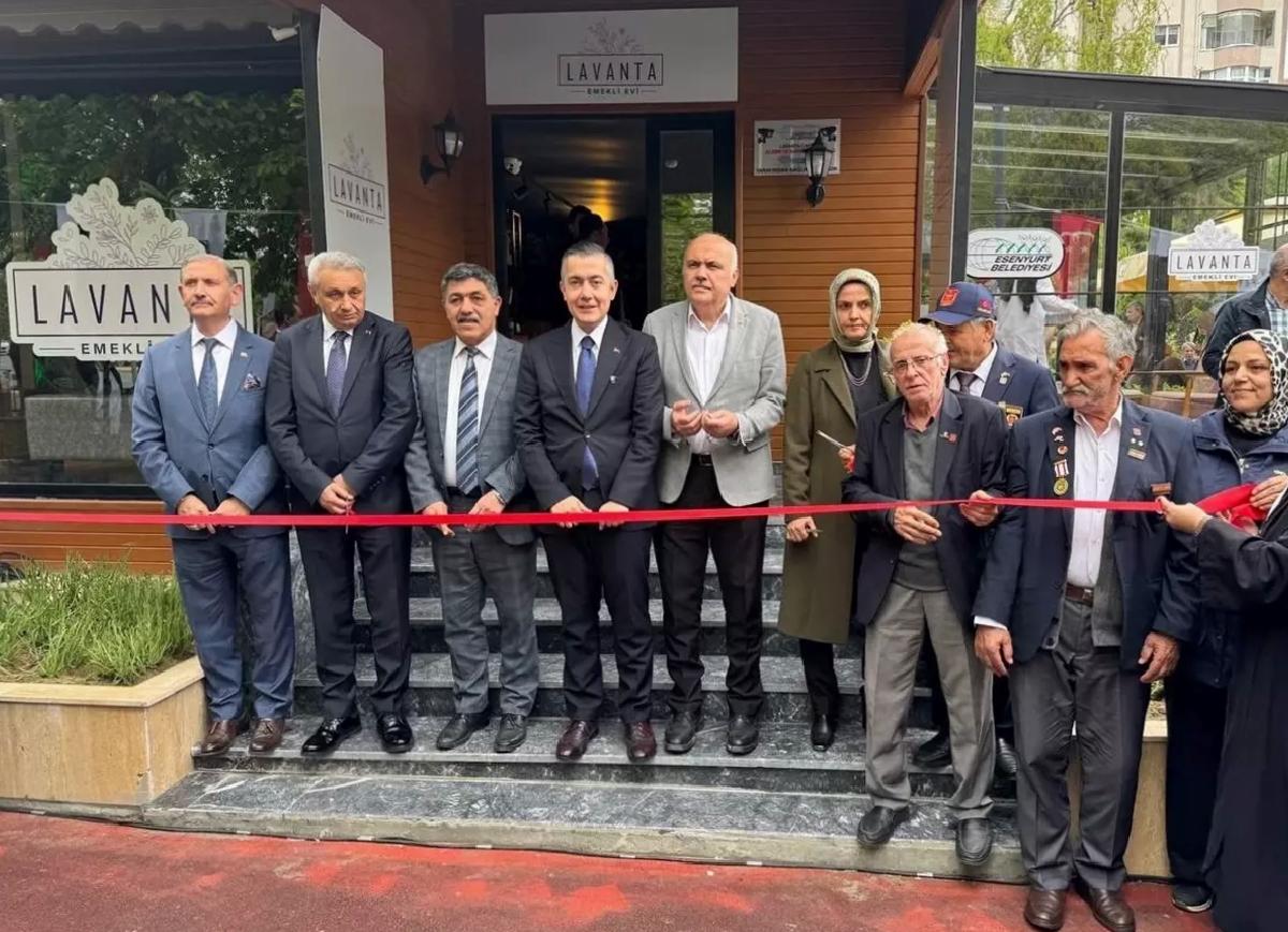 Esenyurt’ta Lavanta Emekli Evi Açıldı
