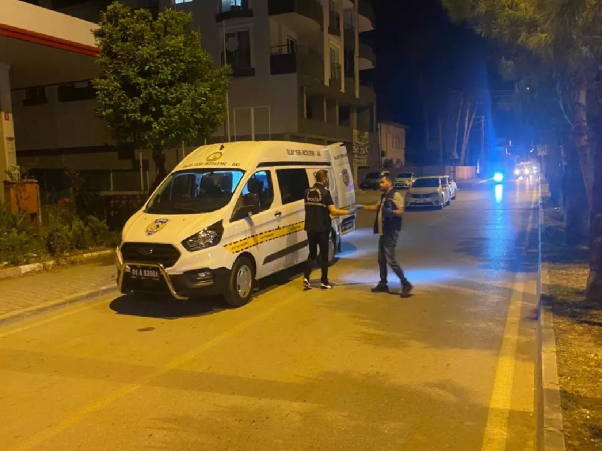Eski Eş Kendi Kocasıyla Tartışırken Vurdu