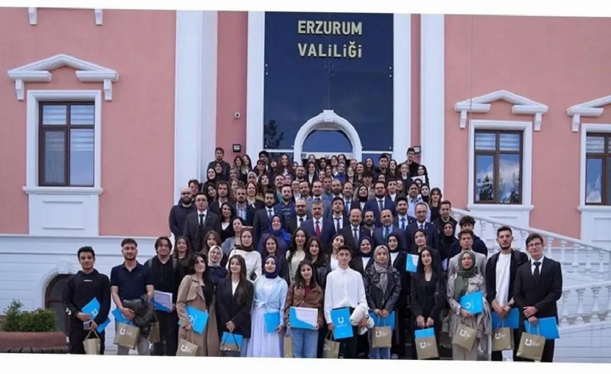 ETÜ’ye Başarı Belgesi Takdimi