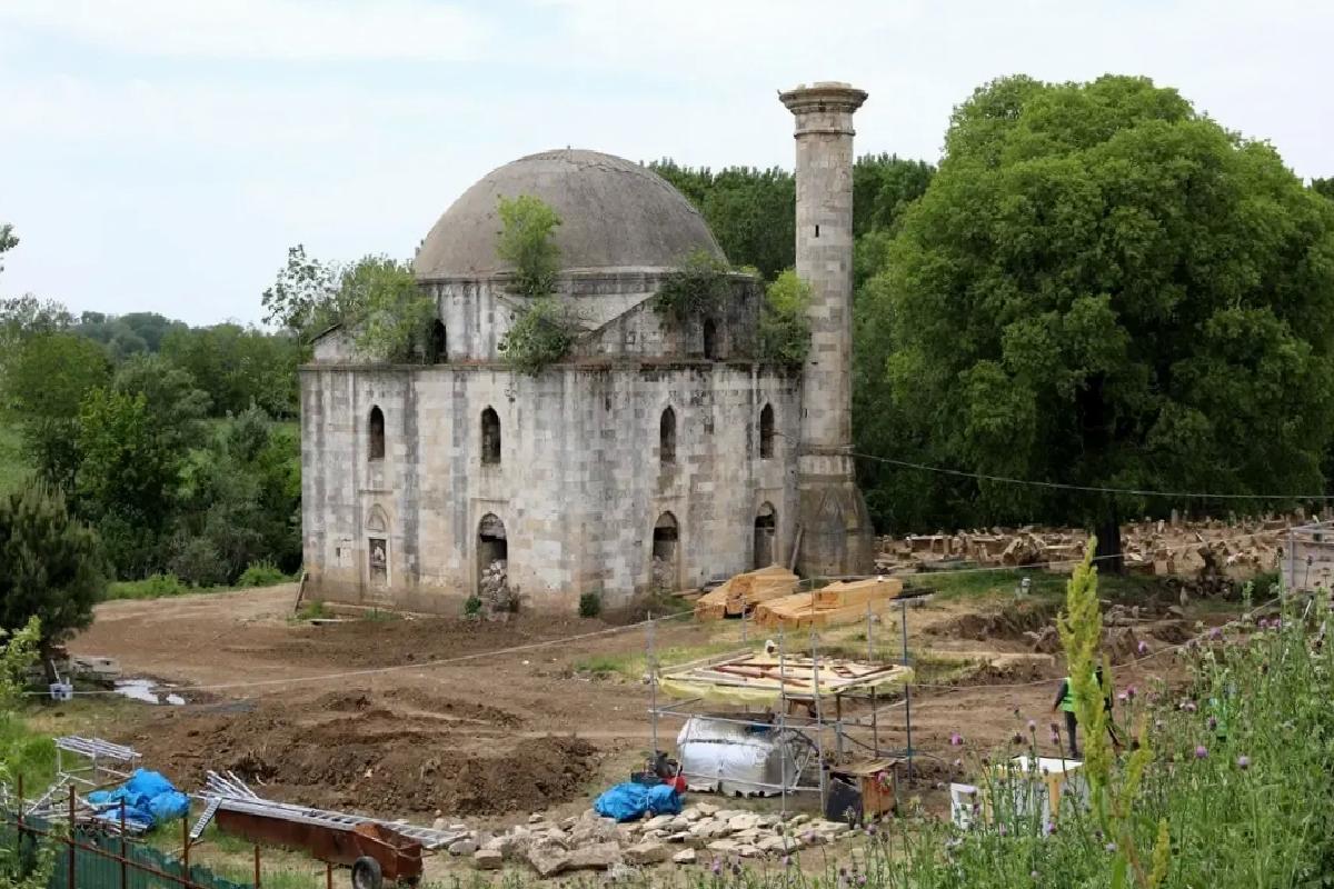 Evliya Kasımpaşa Camisi Restorasyonda