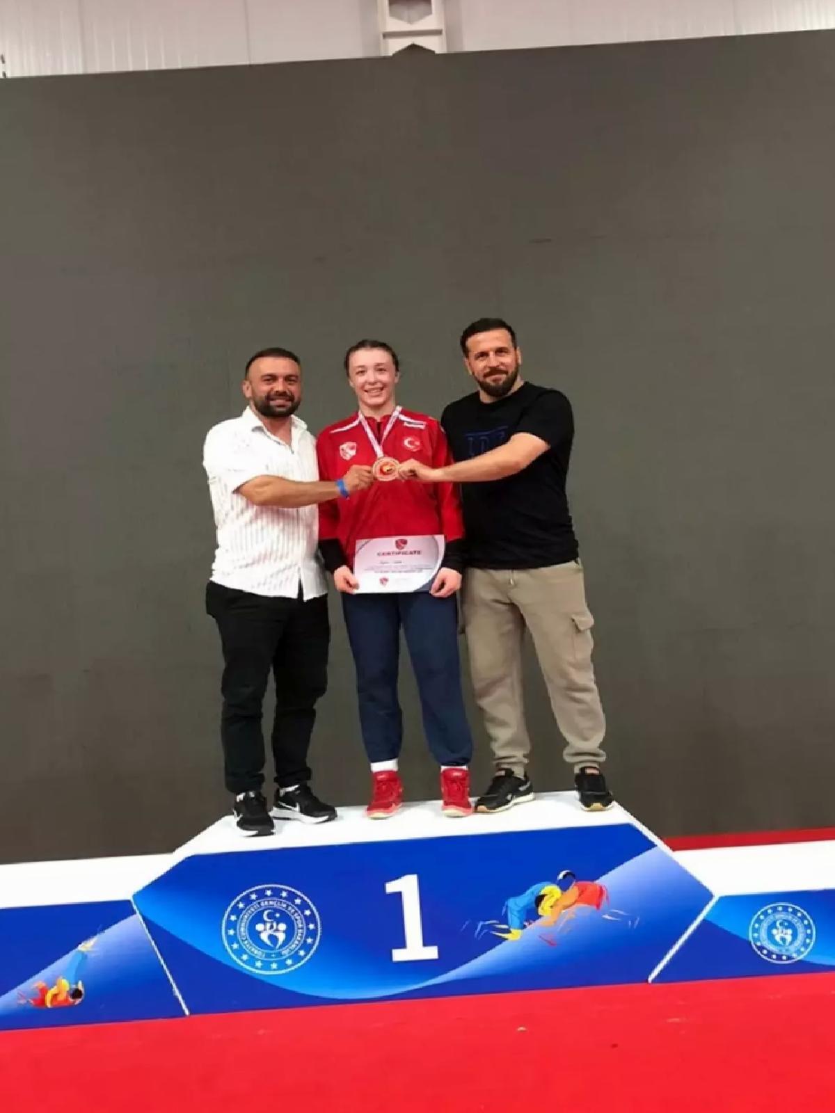 Eylem Engin Antalya’da Şampiyon