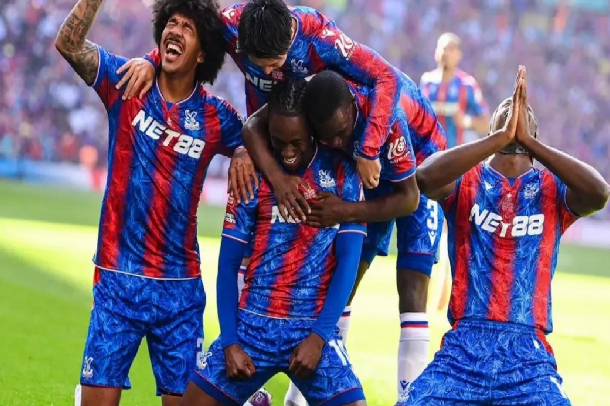 FA Cup’ta tarihe geçen final! Crystal Palace, Manchester City’i devirdi