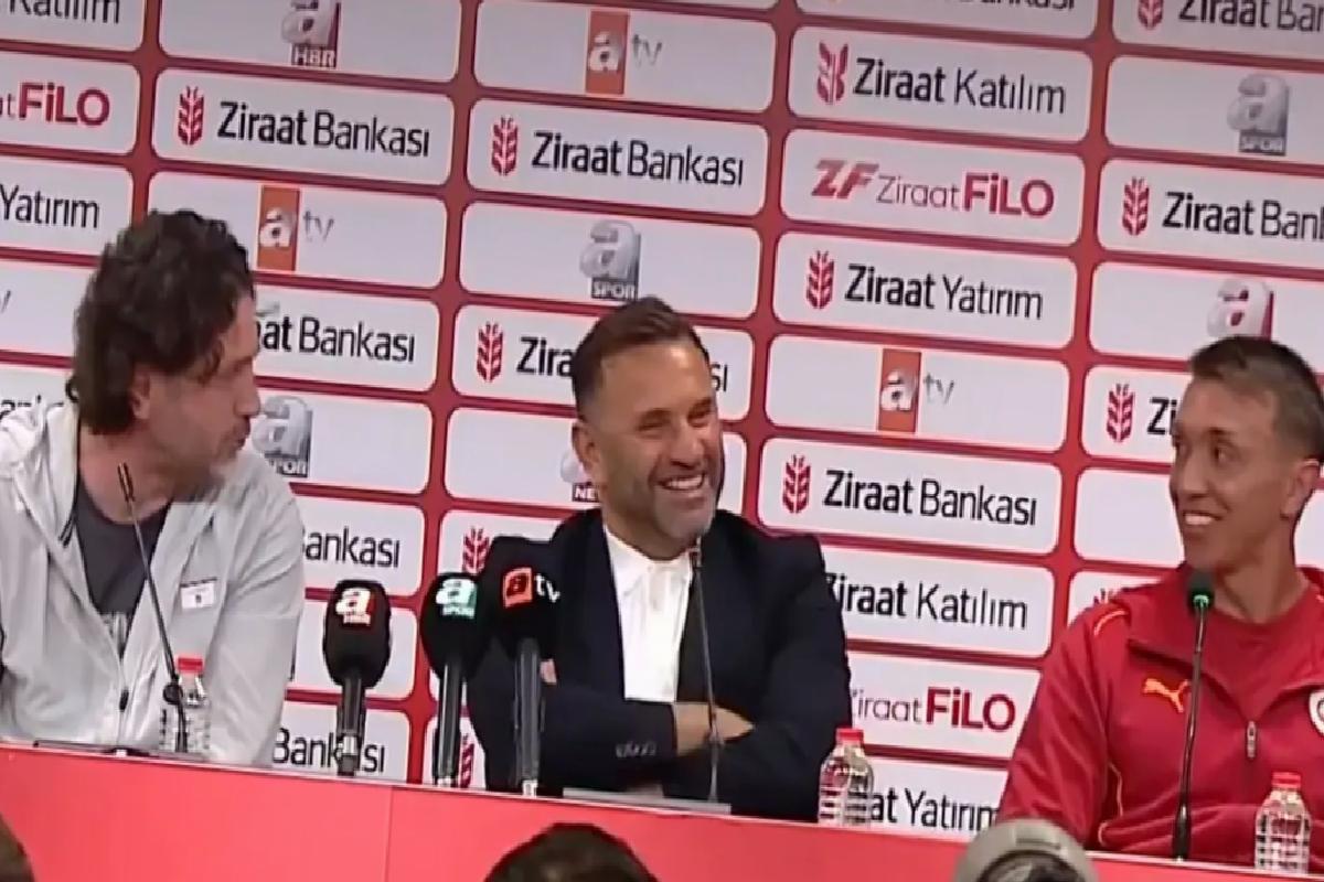 Fatih Tekke ile Muslera arasında Türkçe diyalog