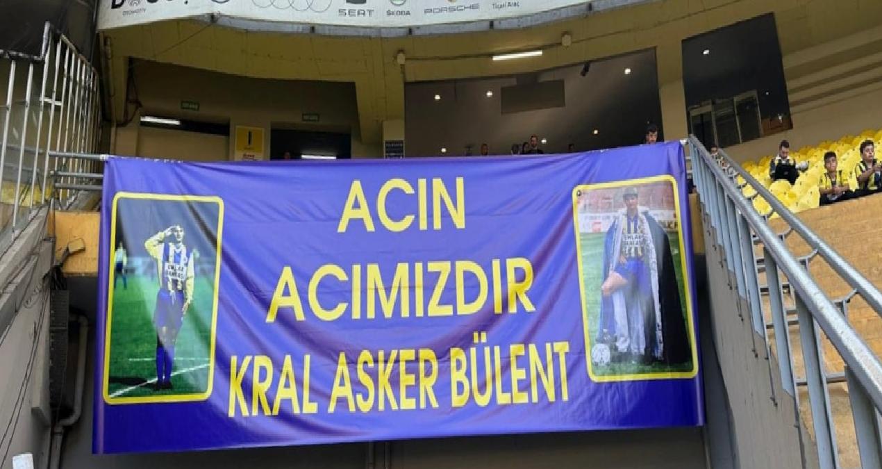 F.Bahçe tribünleri Bülent Uygun’un acısını paylaştı