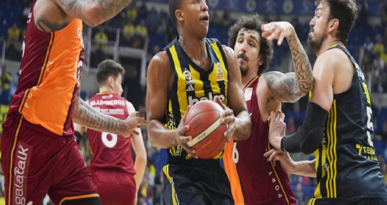 Fenerbahçe Beko’ya para cezası