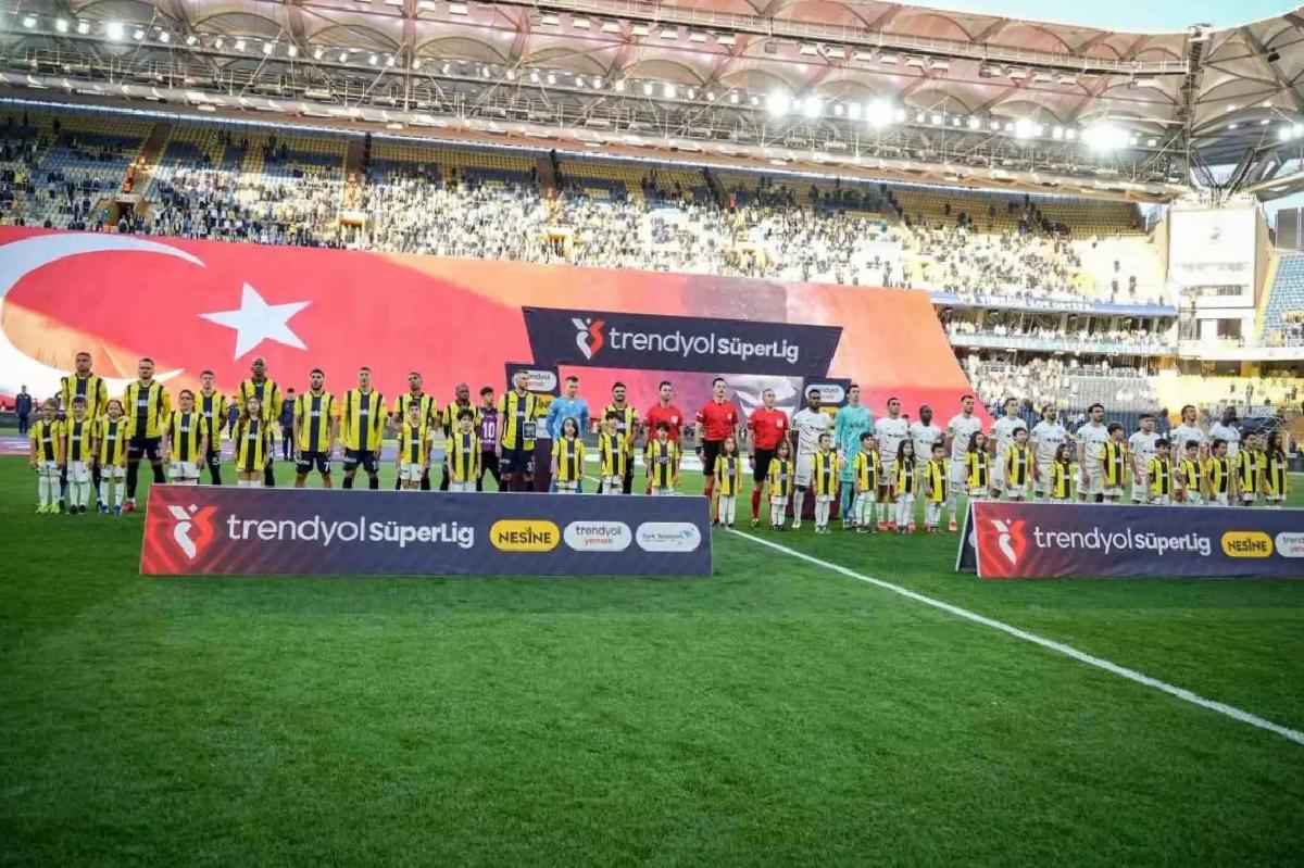 Fenerbahçe – Eyüpspor Maçı Başladı